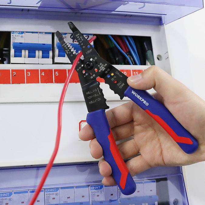 корисним WORKPRO Скидач жице од 8 инча, резач жице са више алата за скидање, сечење и пресовање оруђе 2200158